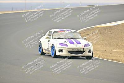 media/Jan-26-2025-CalClub SCCA (Sun) [[cfcea7df88]]/Group 1/Race/